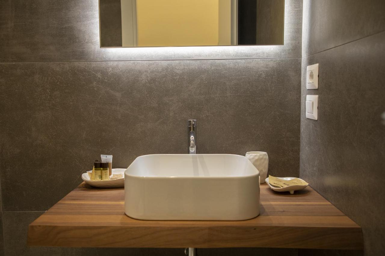 South Hands Luxury Rooms ナポリ エクステリア 写真