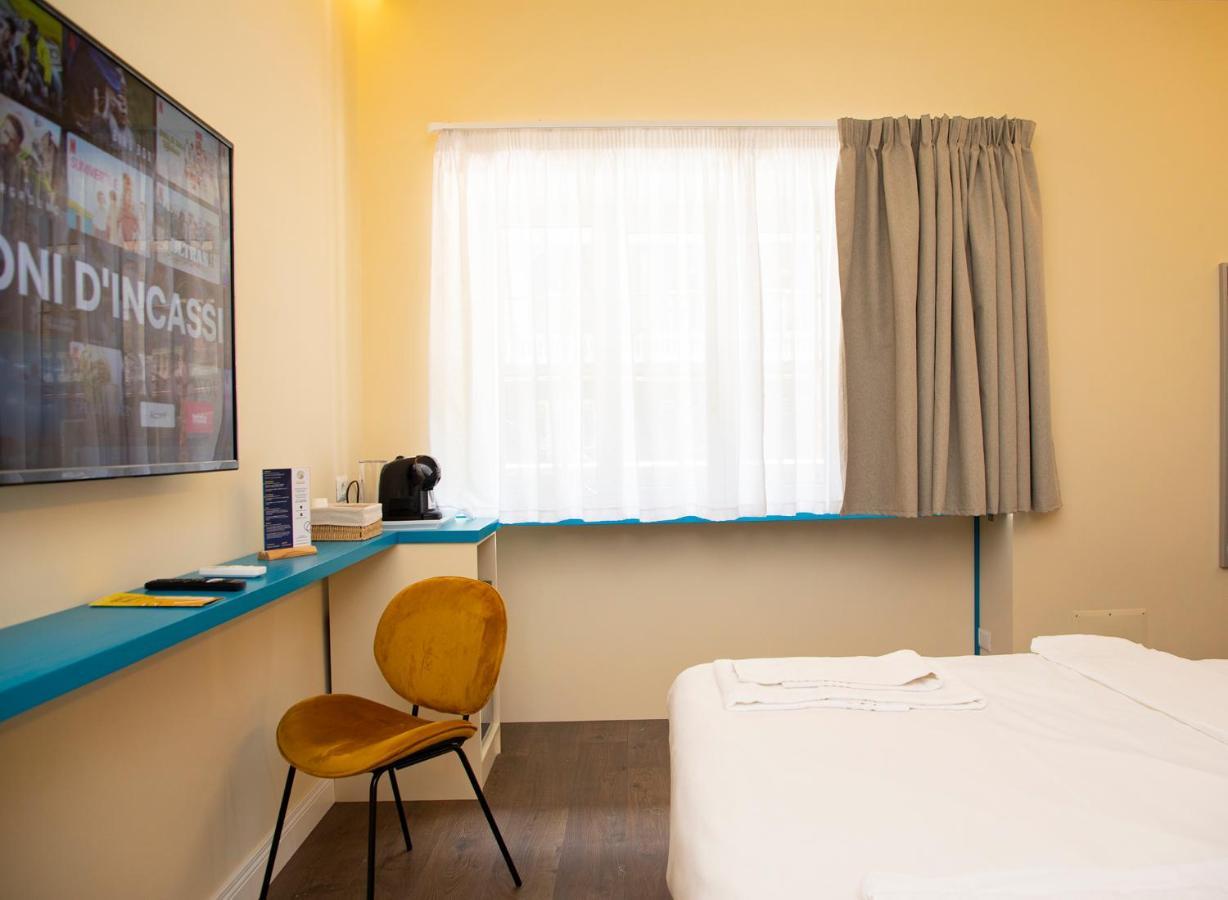 South Hands Luxury Rooms ナポリ エクステリア 写真